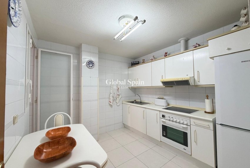 Venta - APARTAMENTO -
TORREVIEJA - Playa del Cura