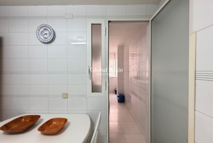 Venta - APARTAMENTO -
TORREVIEJA - Playa del Cura