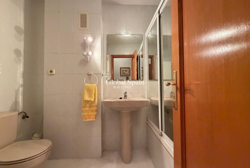 Venta - APARTAMENTO -
TORREVIEJA - Playa del Cura