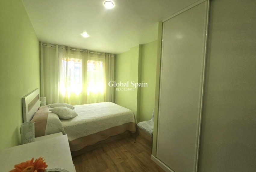 Venta - APARTAMENTO -
TORREVIEJA - Playa del Cura