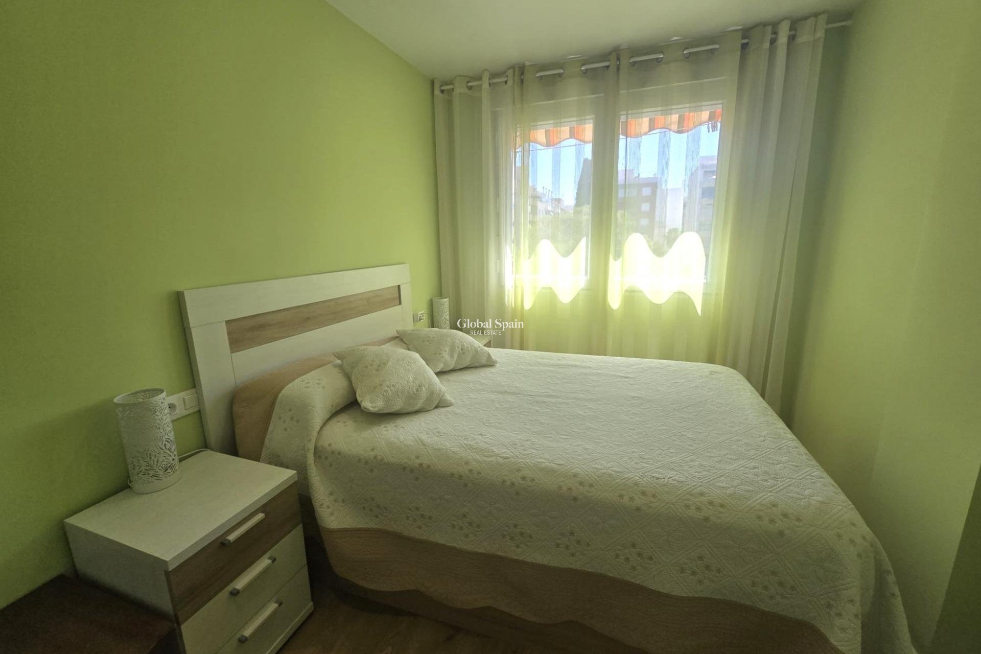 Venta - APARTAMENTO -
TORREVIEJA - Playa del Cura