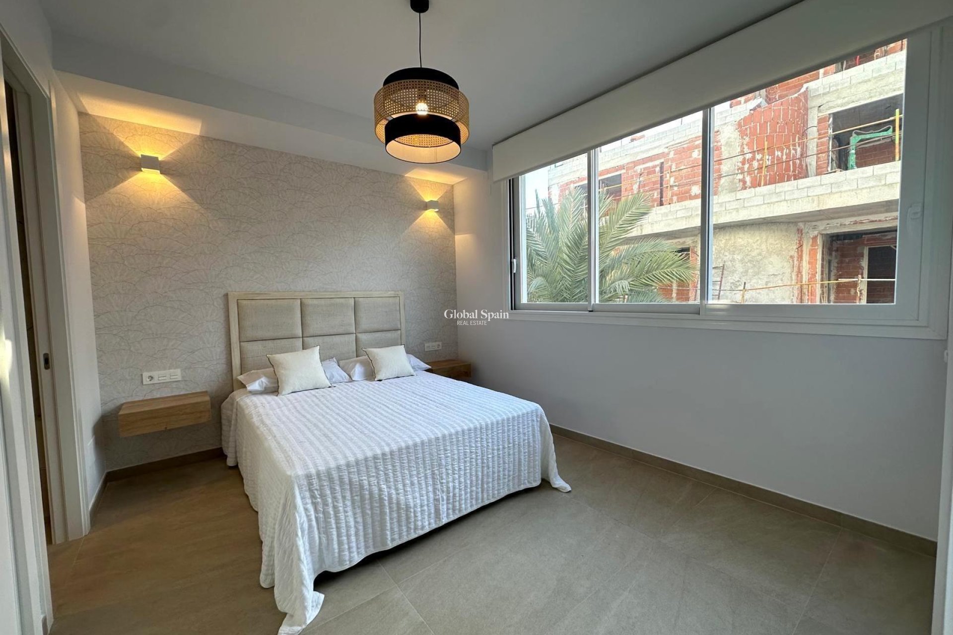 Venta - APARTAMENTO -
TORREVIEJA - Playa del Cura