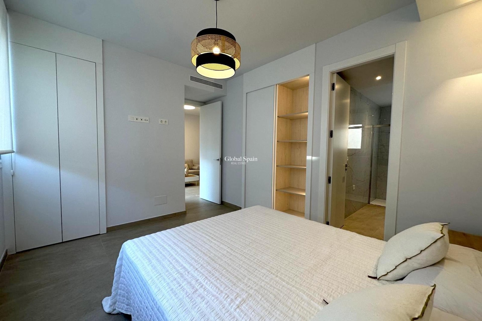 Venta - APARTAMENTO -
TORREVIEJA - Playa del Cura
