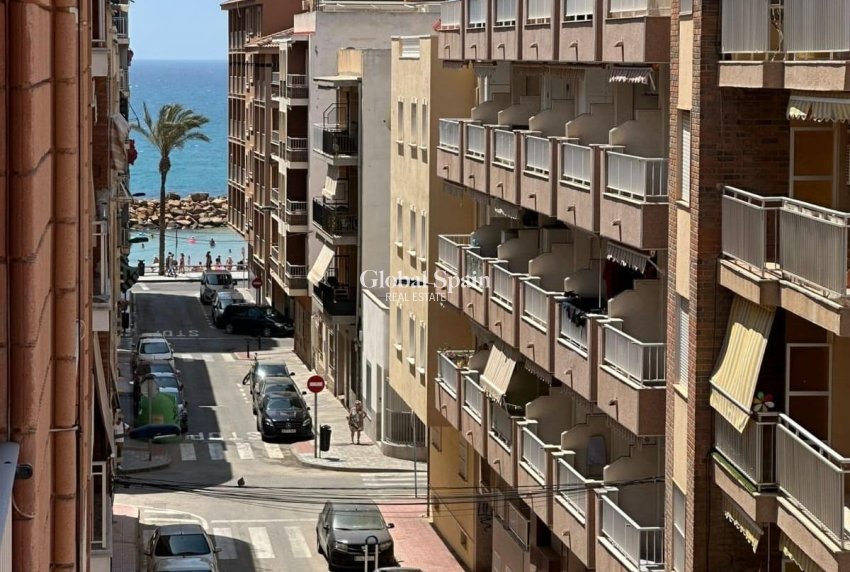 Venta - APARTAMENTO -
TORREVIEJA - Playa del Cura