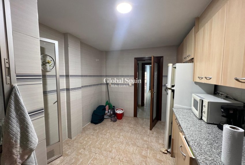Venta - APARTAMENTO -
TORREVIEJA - Playa del Cura