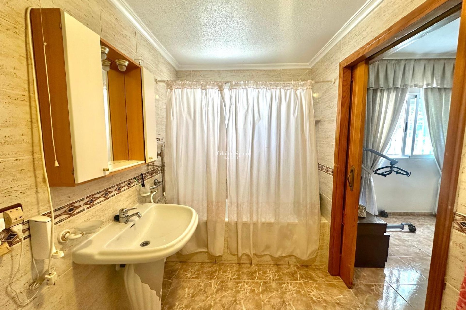Venta - APARTAMENTO -
TORREVIEJA - Playa del Cura