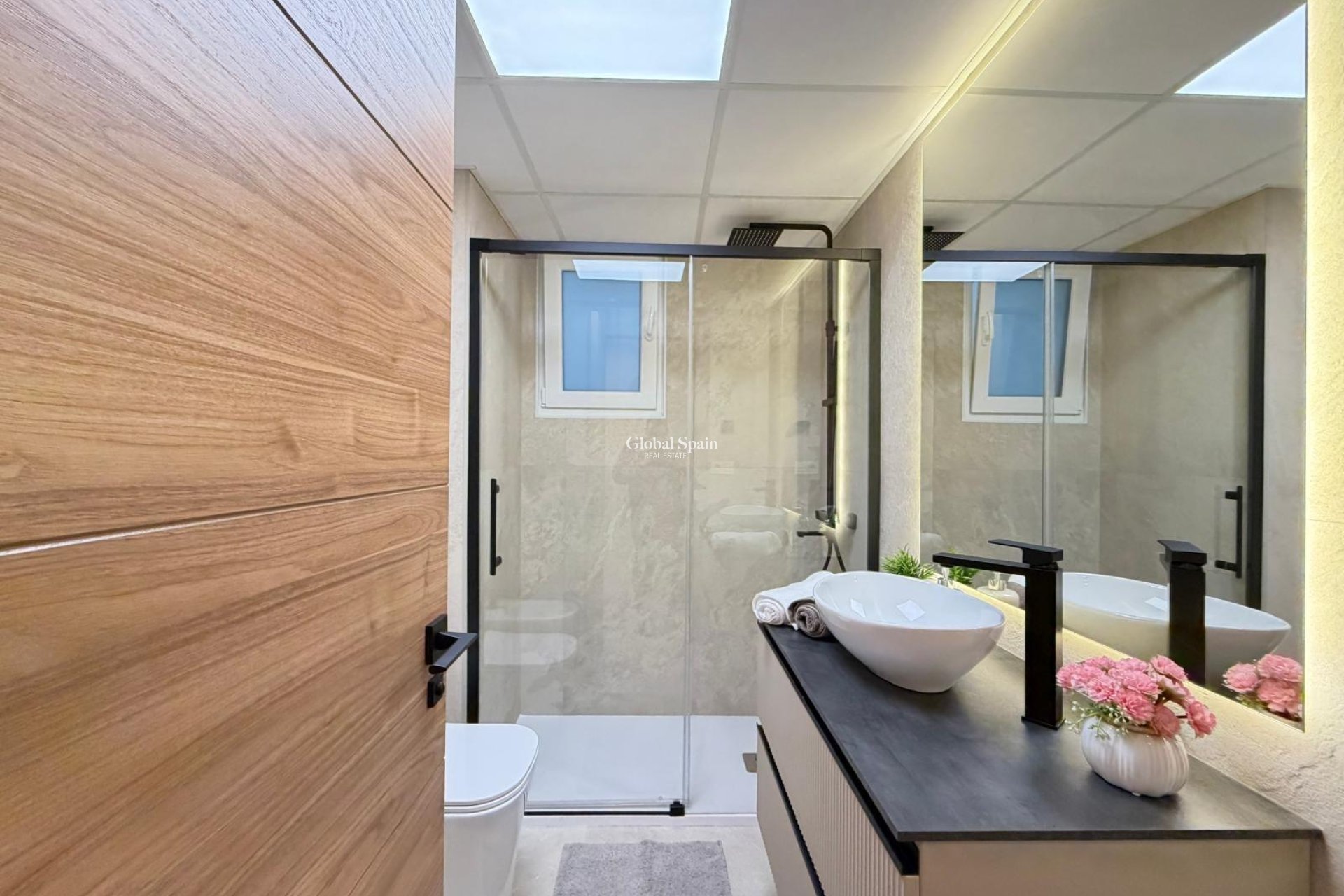 Venta - APARTAMENTO -
TORREVIEJA - Playa del Cura