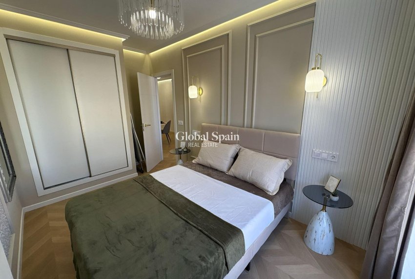 Venta - APARTAMENTO -
TORREVIEJA - Playa del Cura