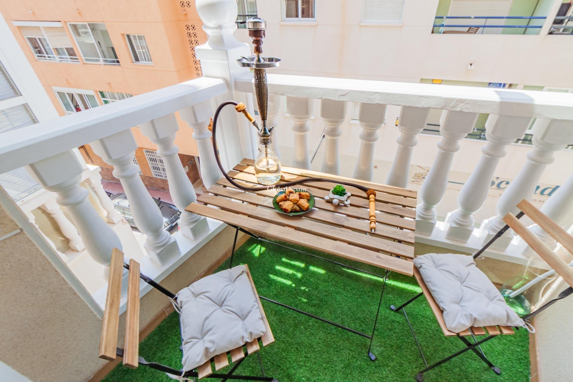 Venta - APARTAMENTO -
TORREVIEJA - Playa del Cura