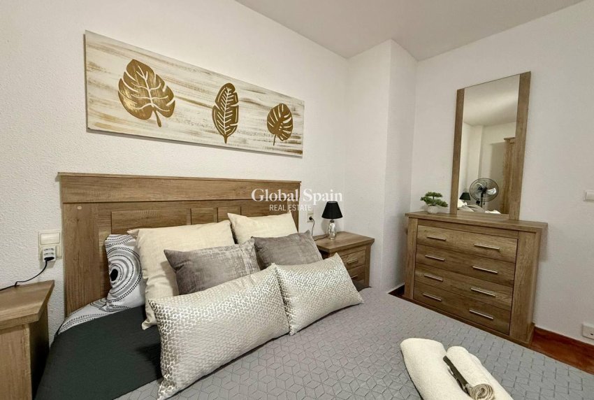 Venta - APARTAMENTO -
TORREVIEJA - Playa del Cura