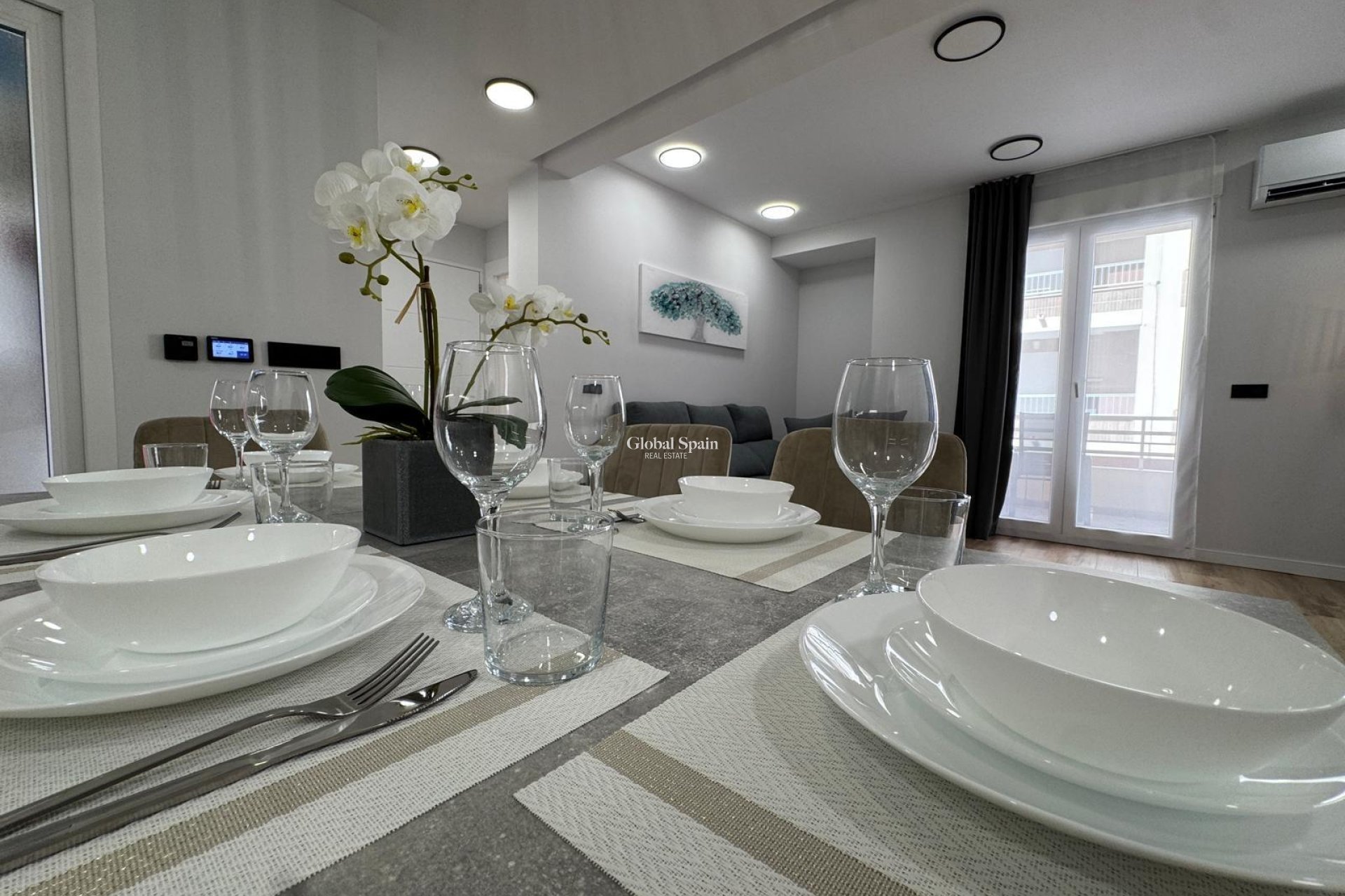 Venta - APARTAMENTO -
TORREVIEJA - Playa del Cura