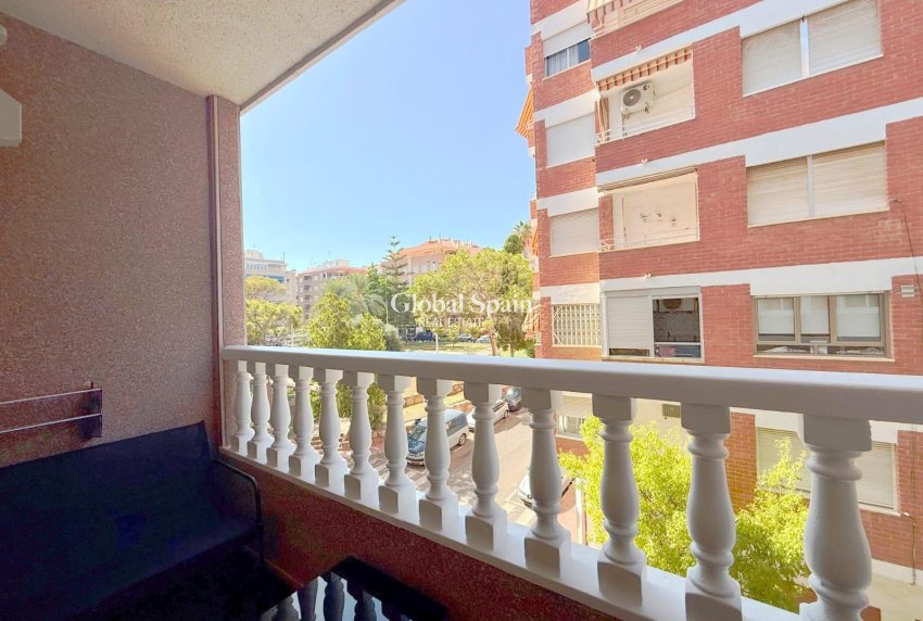 Venta - APARTAMENTO -
TORREVIEJA - Playa del Cura
