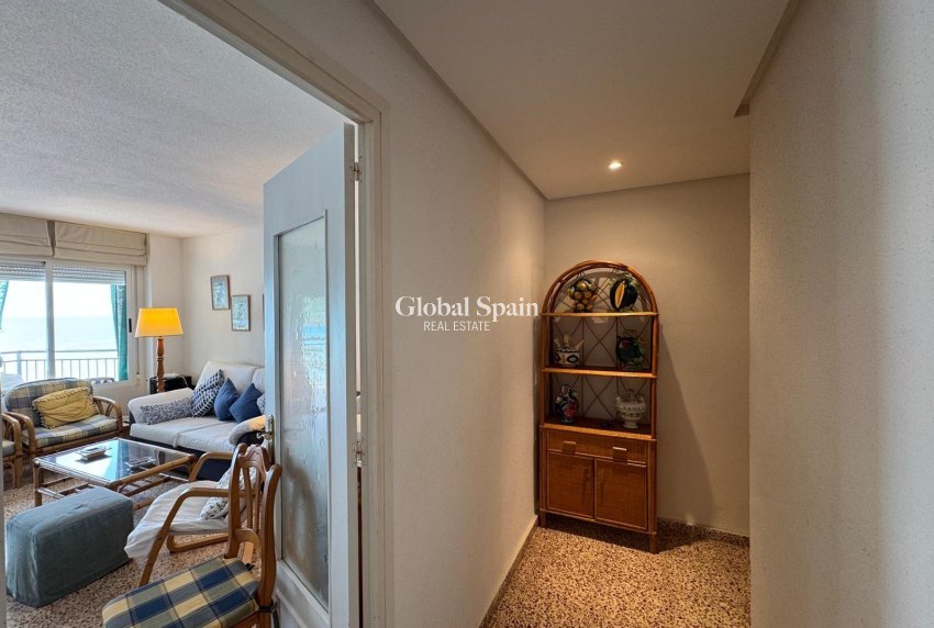 Venta - APARTAMENTO -
TORREVIEJA - Playa del Cura