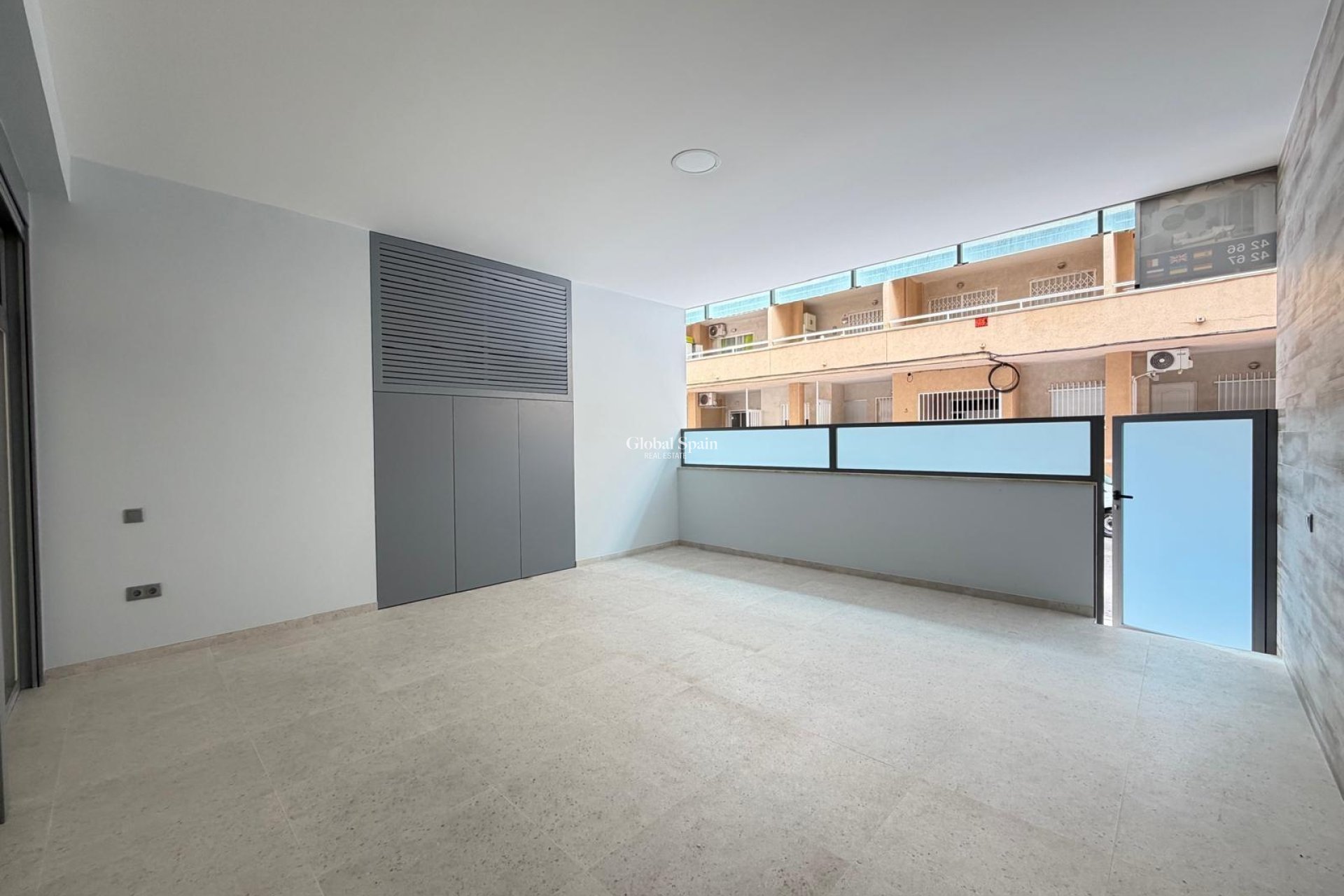 Venta - APARTAMENTO -
TORREVIEJA - Playa del Cura