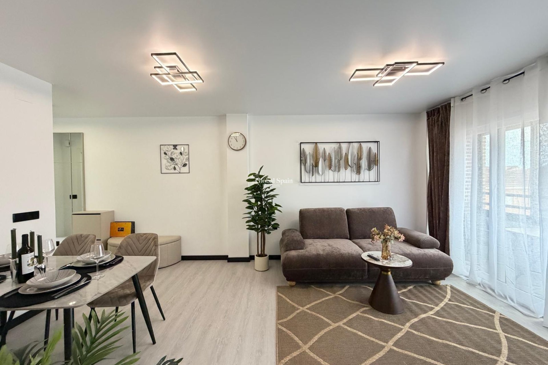 Venta - APARTAMENTO -
TORREVIEJA - Playa del Cura