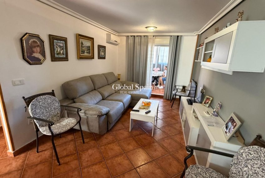 Venta - APARTAMENTO -
TORREVIEJA - Playa del Cura
