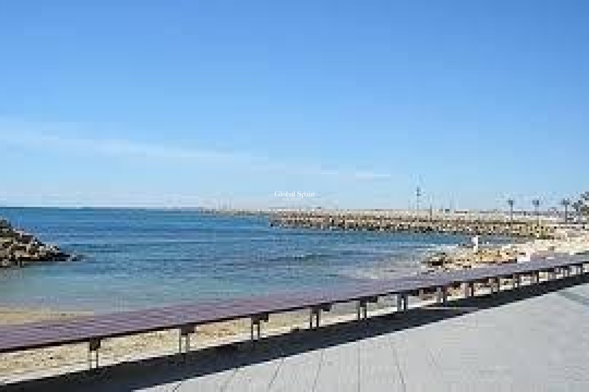 Venta - APARTAMENTO -
TORREVIEJA - Playa del Cura