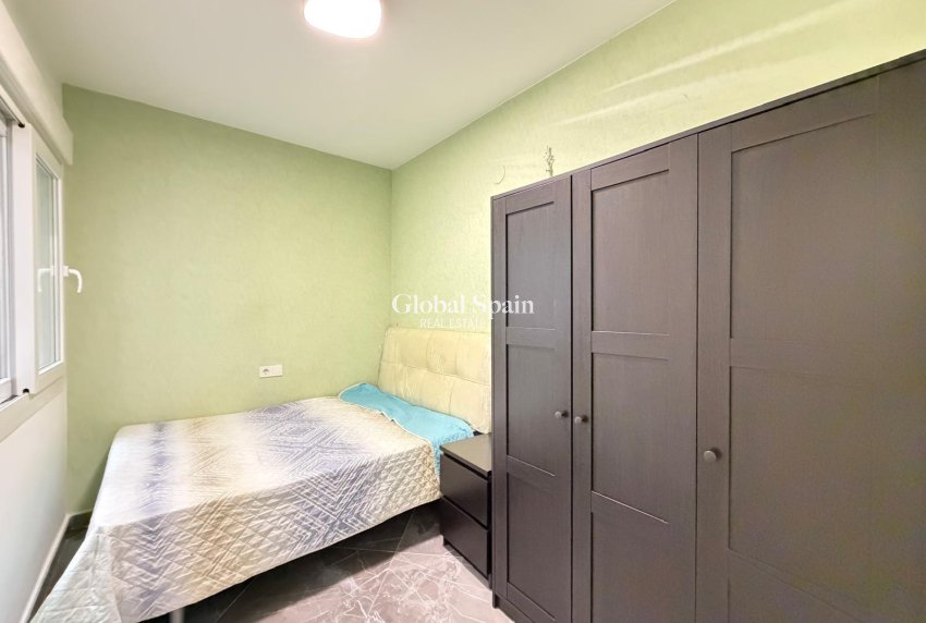 Venta - APARTAMENTO -
TORREVIEJA - Playa del Cura