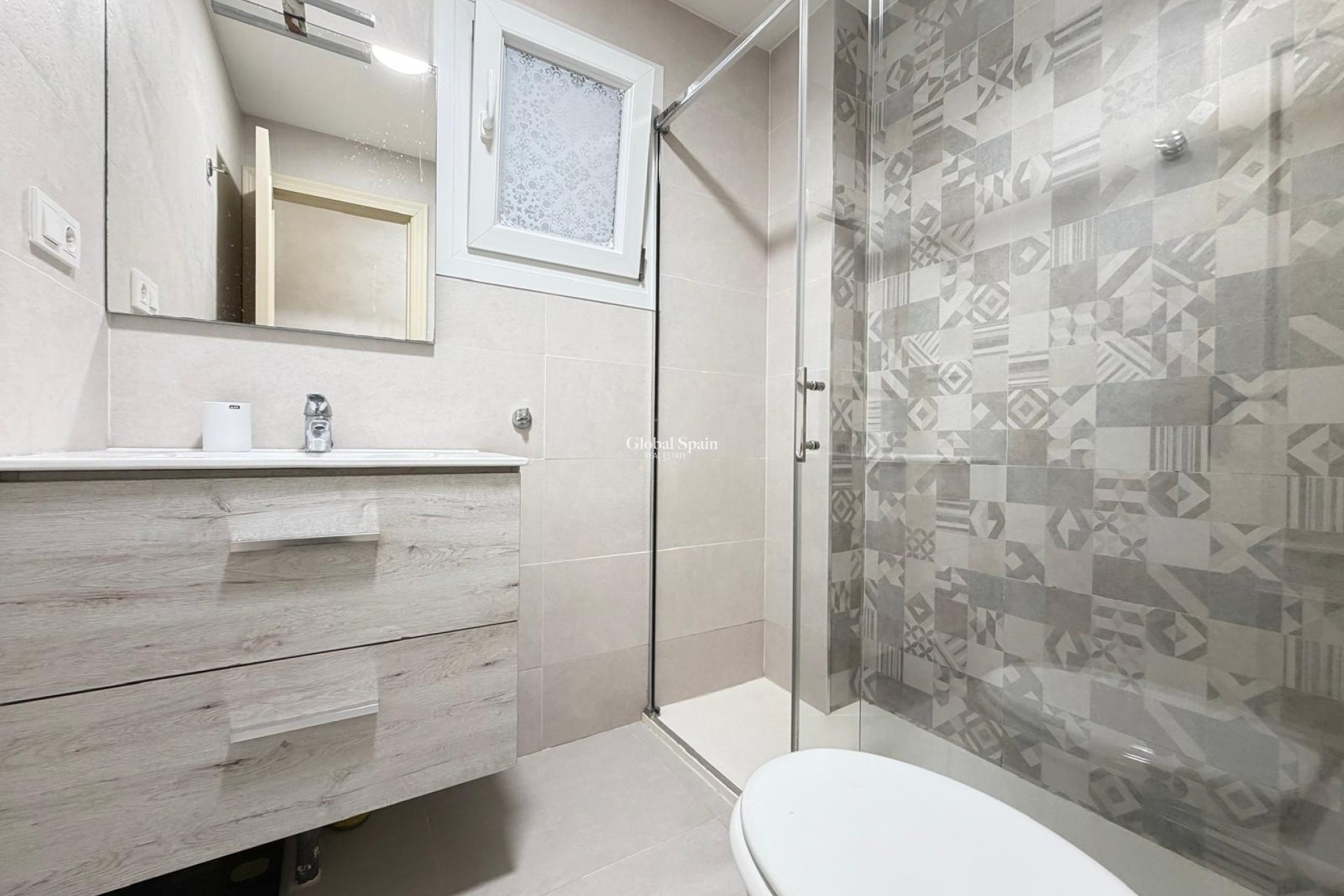 Venta - APARTAMENTO -
TORREVIEJA - Playa del Cura