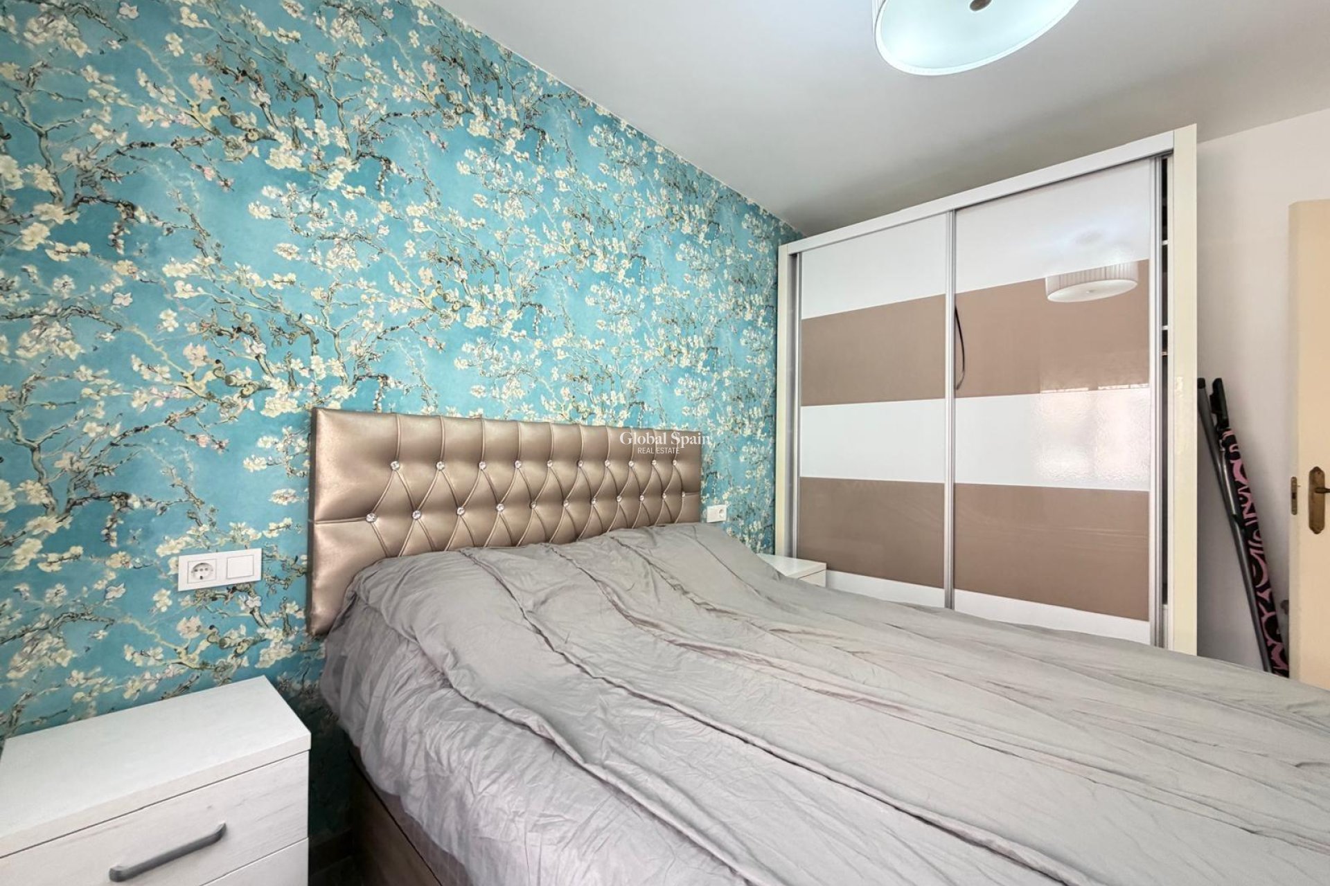 Venta - APARTAMENTO -
TORREVIEJA - Playa del Cura