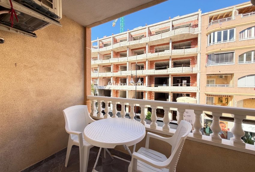 Venta - APARTAMENTO -
TORREVIEJA - Playa del Cura