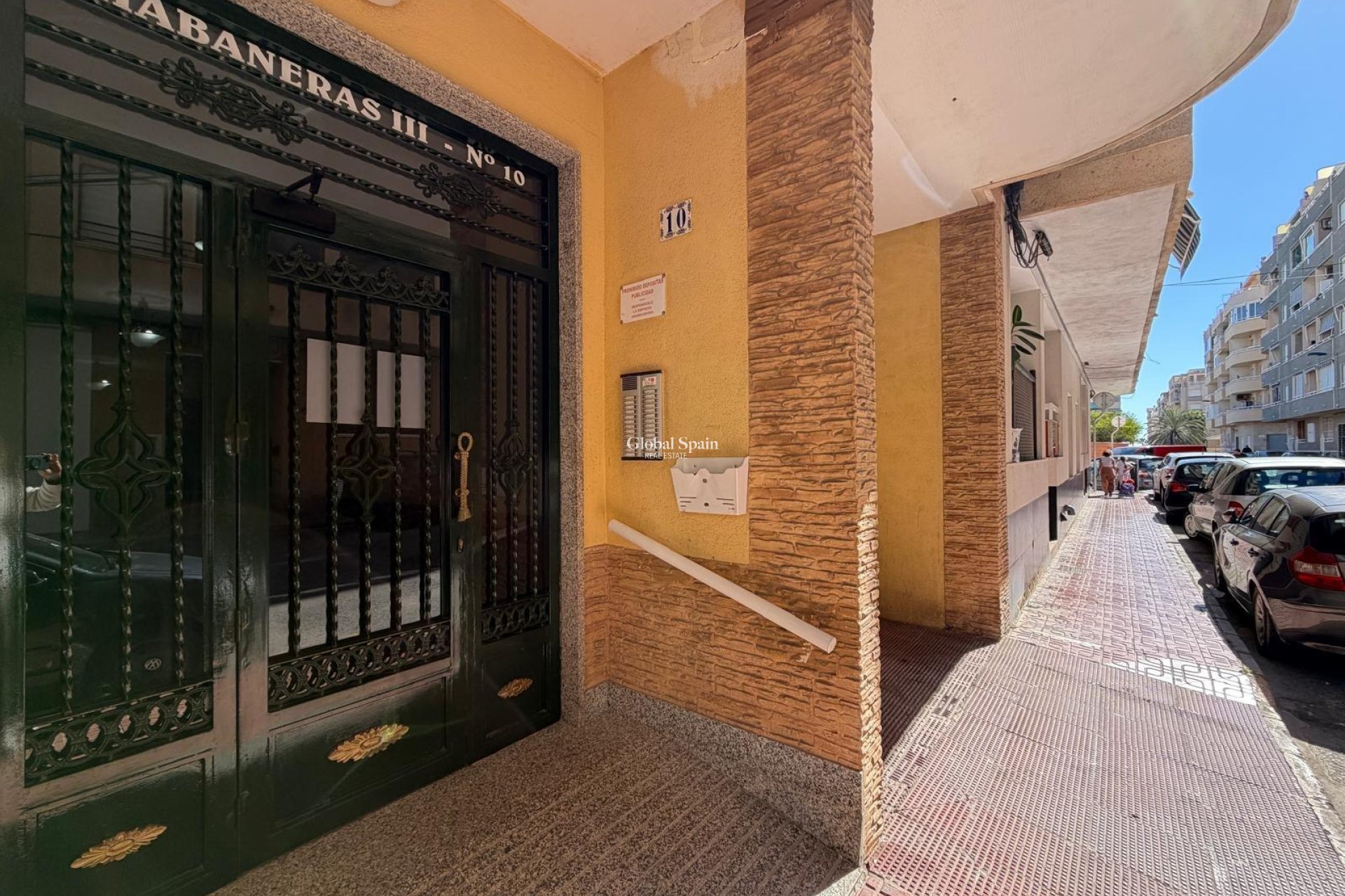 Venta - APARTAMENTO -
TORREVIEJA - Playa del Cura