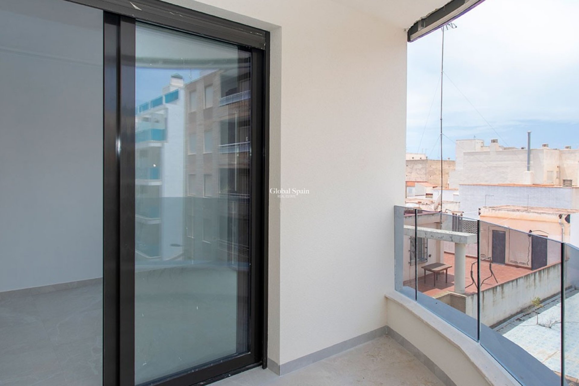 Venta - Apartamento -
TORREVIEJA - Playa del Cura