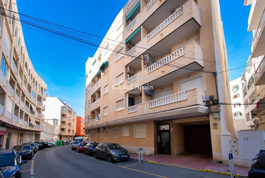 Venta - APARTAMENTO -
TORREVIEJA - Playa Los Locos