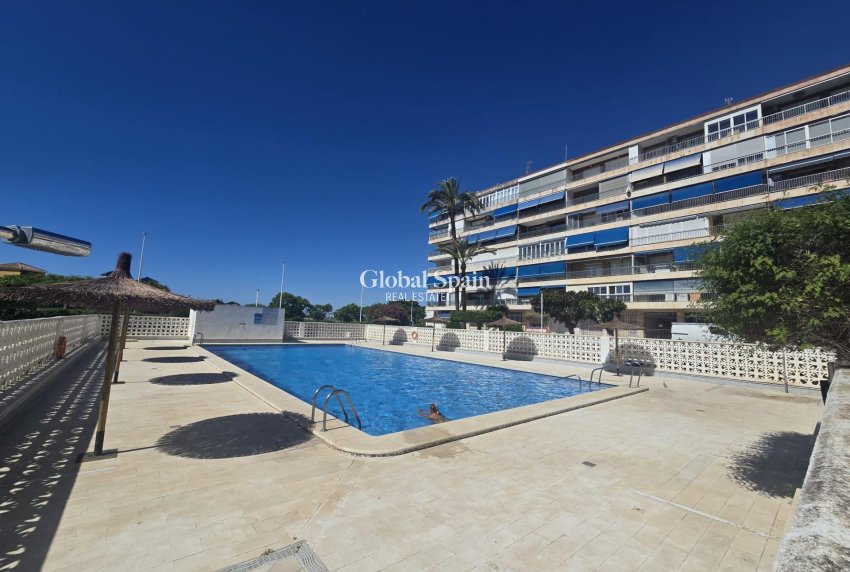 Venta - APARTAMENTO -
TORREVIEJA - Puerto Deportivo Marina Salinas