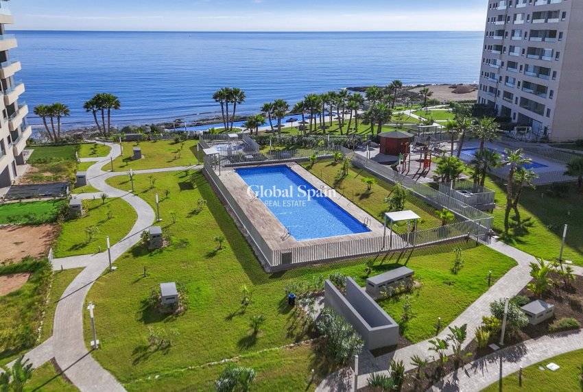 Venta - Apartamento -
TORREVIEJA - Punta prima