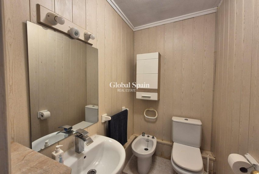 Venta - APARTAMENTO -
TORREVIEJA - Punta Prima