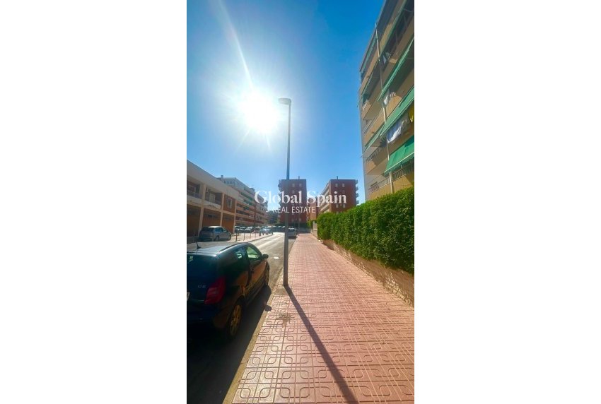 Venta - APARTAMENTO -
TORREVIEJA - Punta Prima
