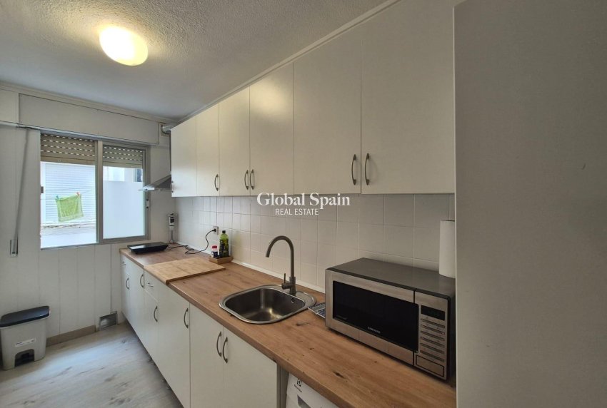 Venta - APARTAMENTO -
TORREVIEJA - Punta Prima