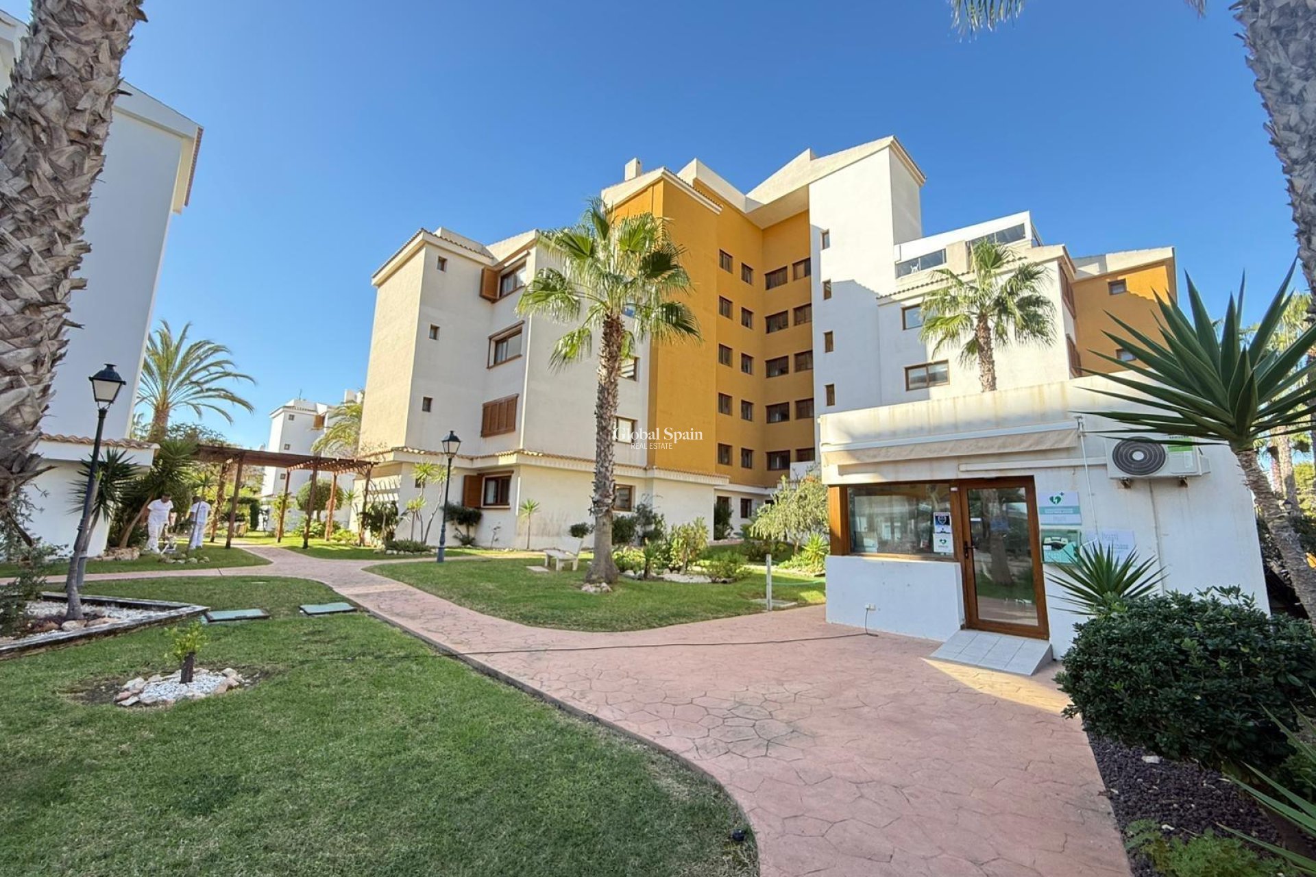 Venta - APARTAMENTO -
TORREVIEJA - Punta Prima