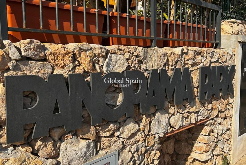 Venta - APARTAMENTO -
TORREVIEJA - Punta Prima