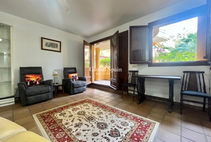 Venta - APARTAMENTO -
TORREVIEJA - Punta Prima