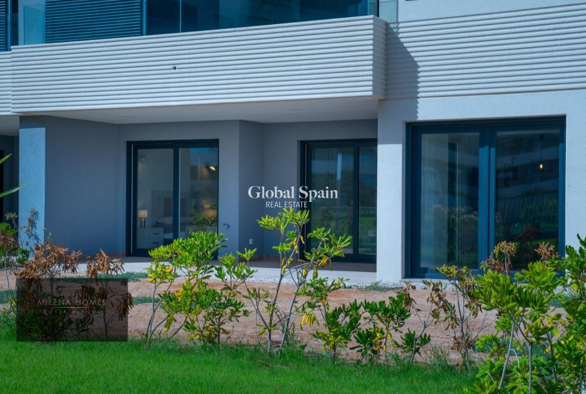 Venta - APARTAMENTO -
TORREVIEJA - Punta Prima