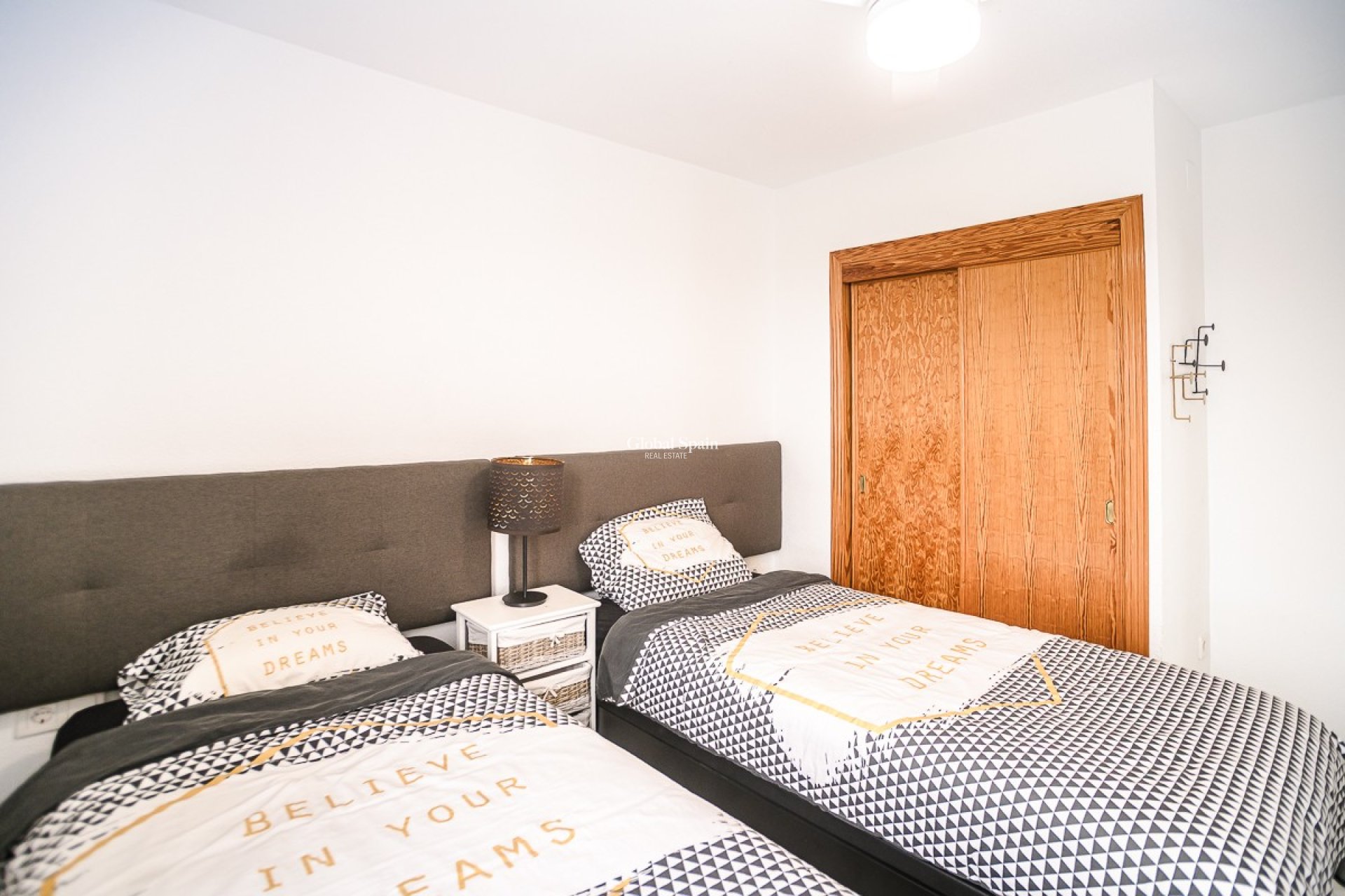 Venta - APARTAMENTO -
TORREVIEJA - Punta Prima