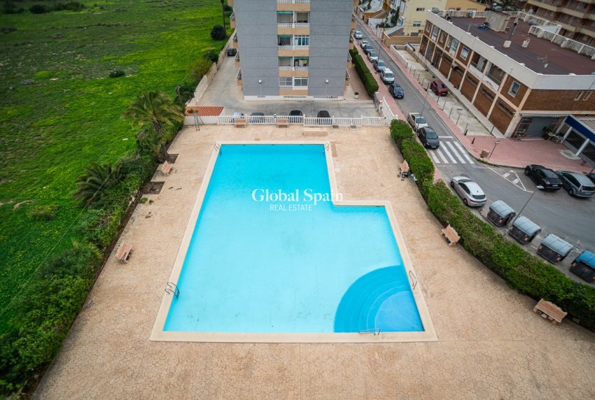 Venta - APARTAMENTO -
TORREVIEJA - Punta Prima