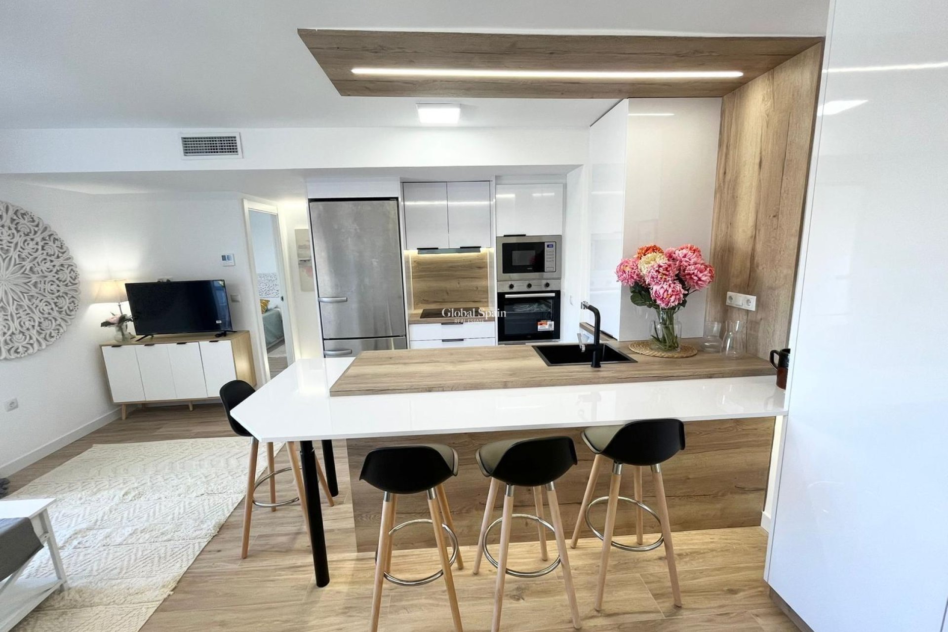 Venta - APARTAMENTO -
TORREVIEJA - Punta Prima