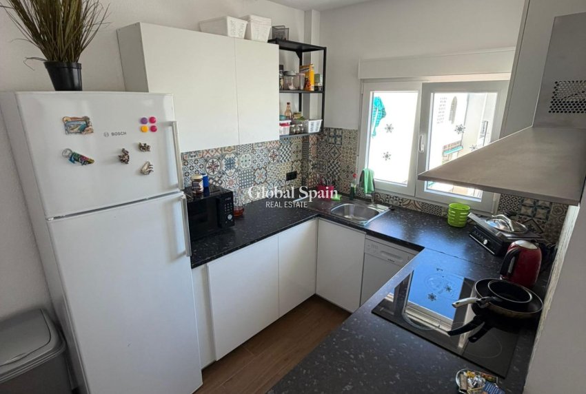 Venta - APARTAMENTO -
TORREVIEJA - Punta Prima