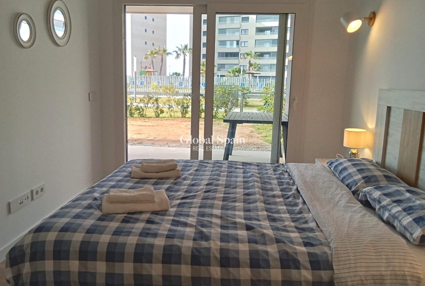 Venta - APARTAMENTO -
TORREVIEJA - Punta Prima