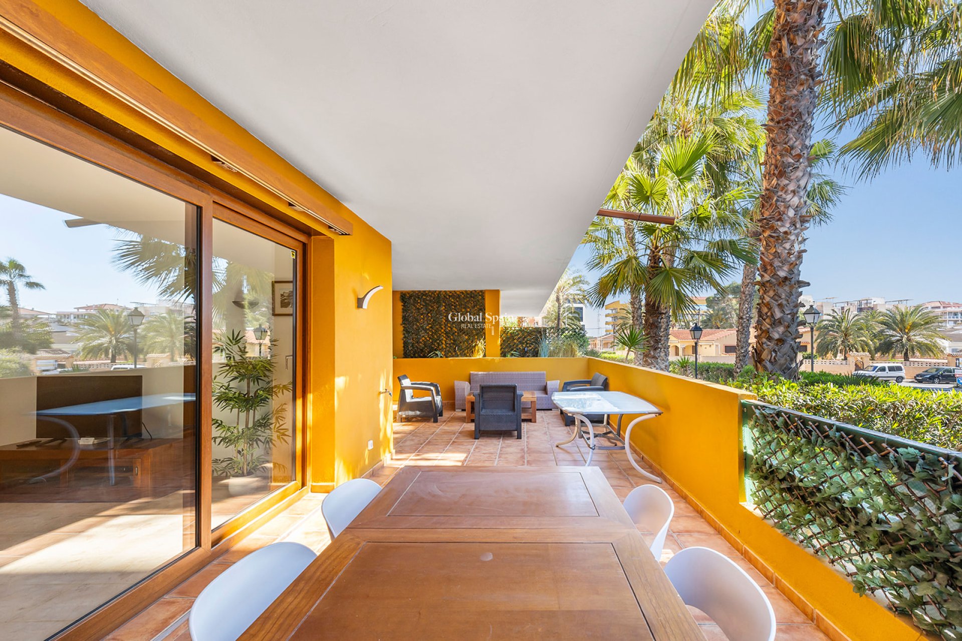 Venta - APARTAMENTO -
TORREVIEJA - Punta Prima