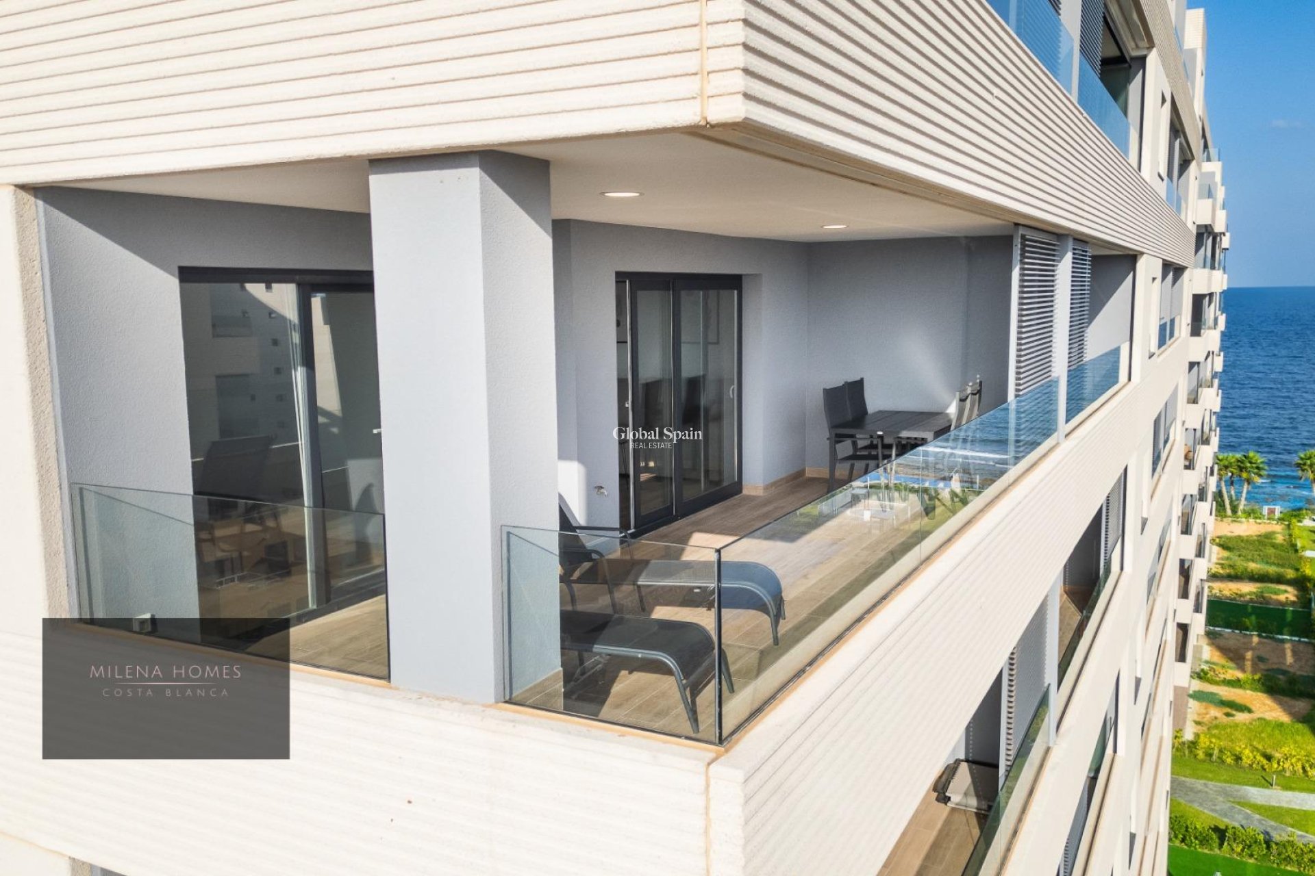 Venta - APARTAMENTO -
TORREVIEJA - Punta Prima