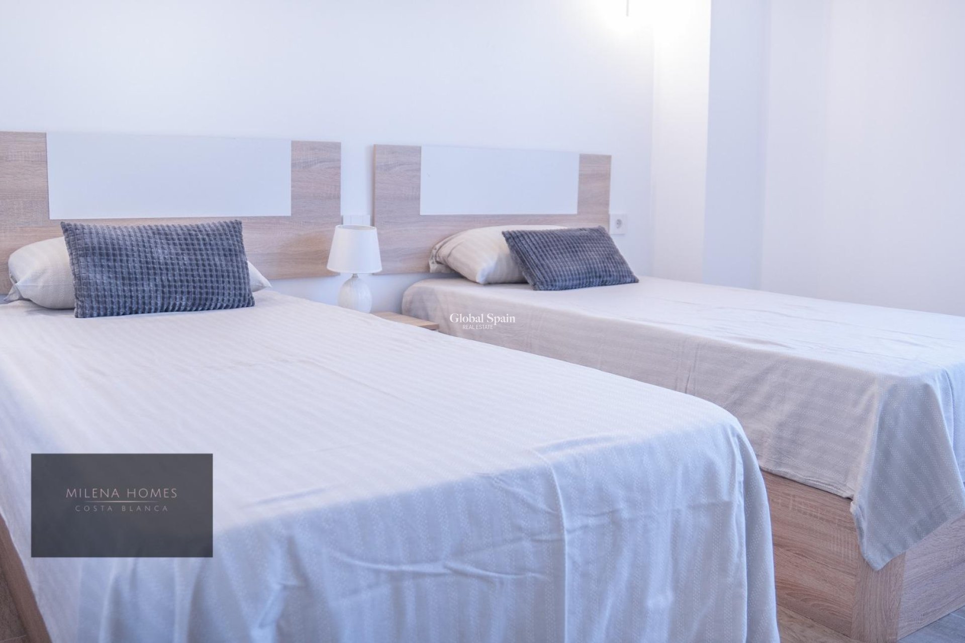 Venta - APARTAMENTO -
TORREVIEJA - Punta Prima