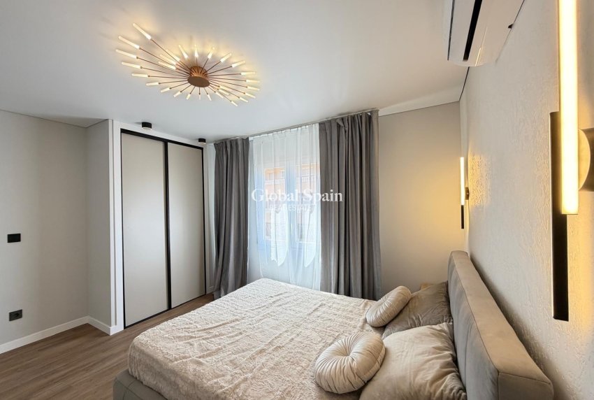 Venta - APARTAMENTO -
TORREVIEJA - Punta Prima