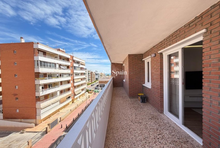 Venta - APARTAMENTO -
TORREVIEJA - Punta Prima