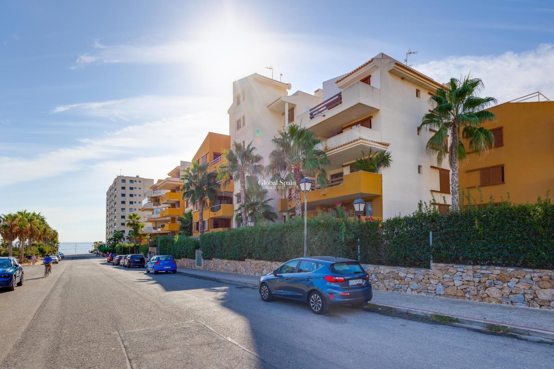 Venta - APARTAMENTO -
TORREVIEJA - Punta Prima