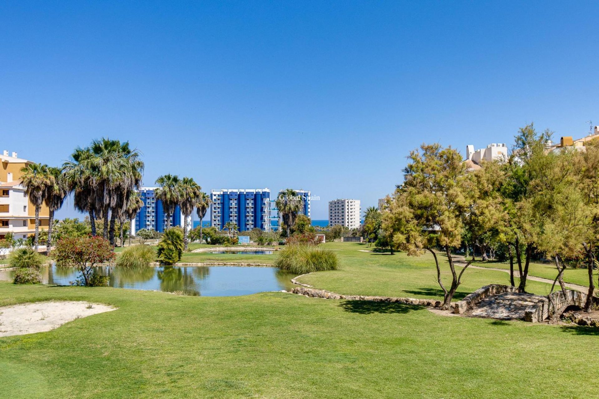 Venta - APARTAMENTO -
TORREVIEJA - Punta Prima