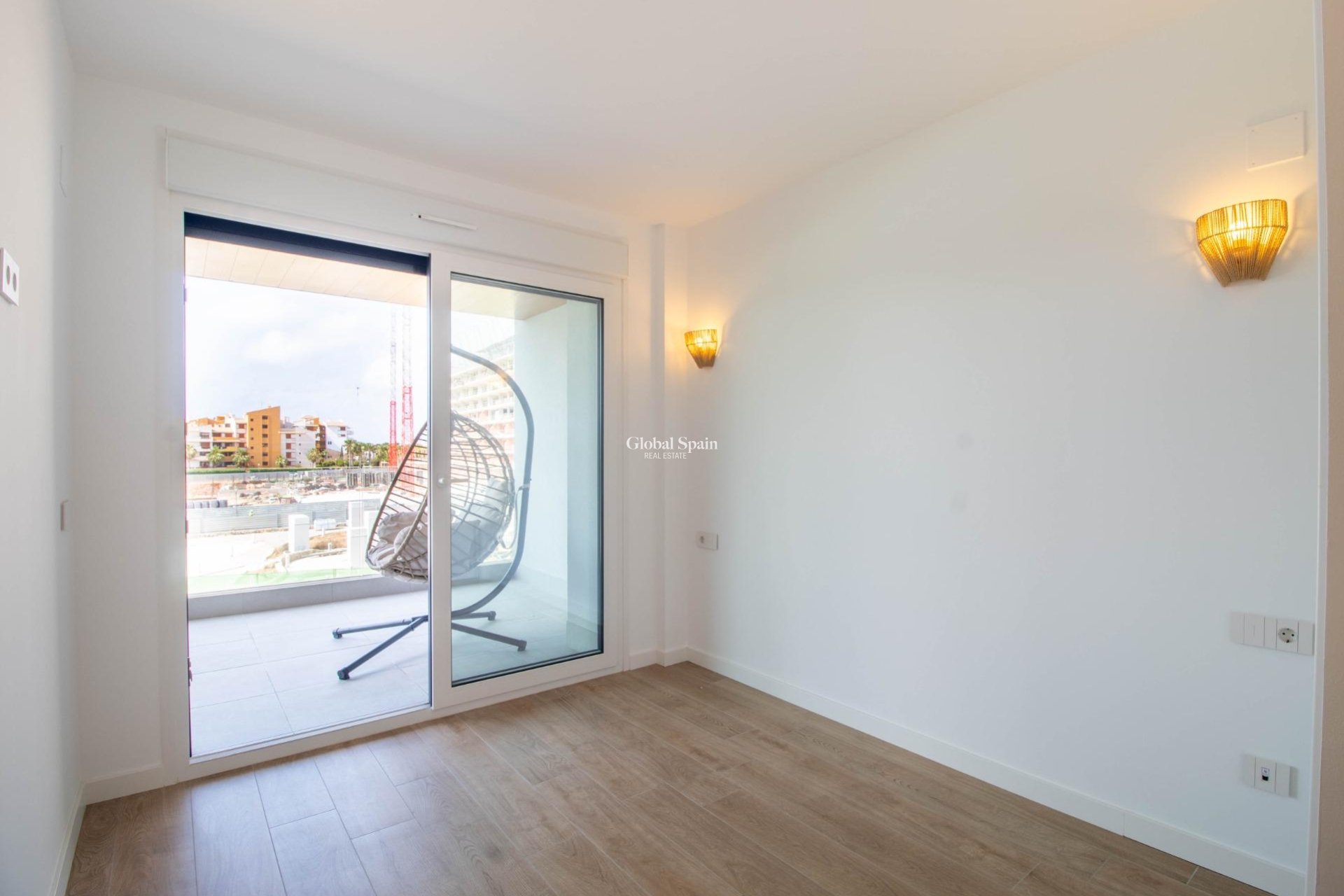 Venta - APARTAMENTO -
TORREVIEJA - Punta prima